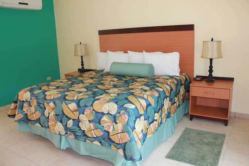 Parador Palmas De Lucia Yabucoa Extérieur photo