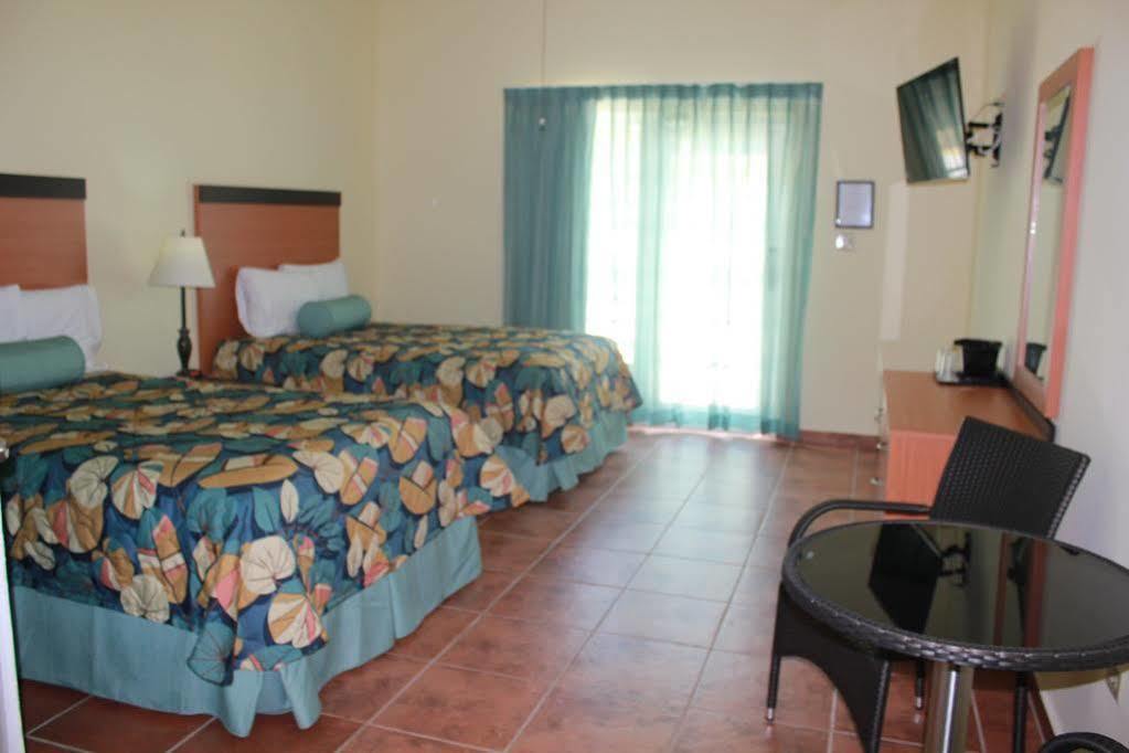 Parador Palmas De Lucia Yabucoa Extérieur photo